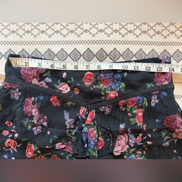 Pull&Bear Floral Ruffle Mini Skort - Picture 6 of 9